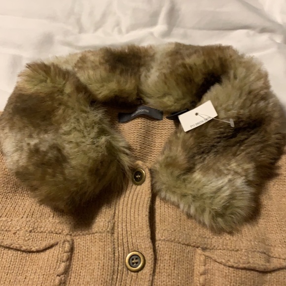 Sweater/ Cardigan NWT - Picture 2 of 5